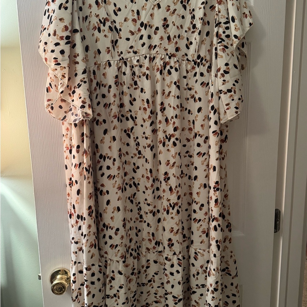 Flowy Cream and Black Patterned Dress